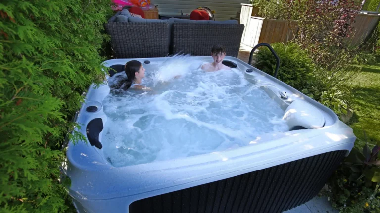 6 person hot tubs